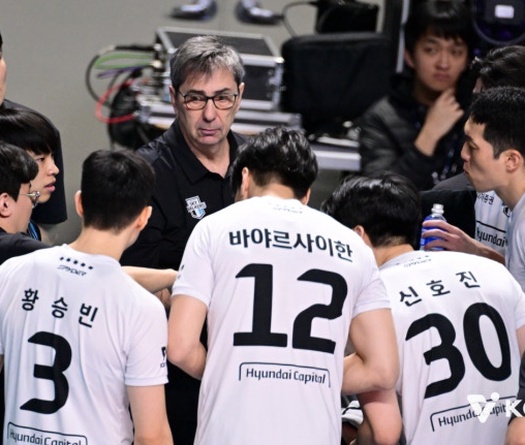 Khi chiến thắng chưa xóa được những dấu hỏi ở Hyundai Capital