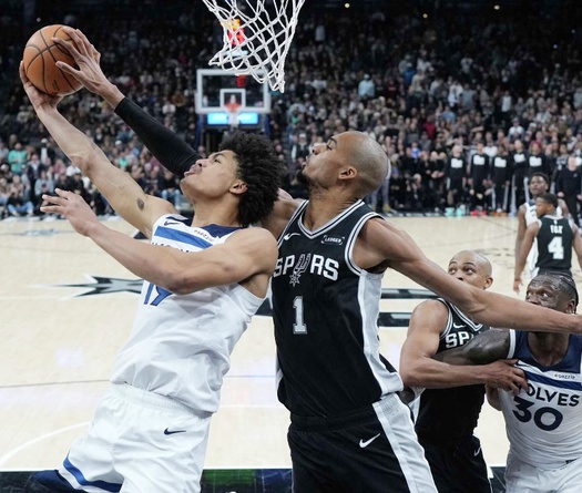 Anthony Edwards ghi 55 điểm vẫn bất lực trước Wembanyama trong màn so tài đỉnh cao NBA