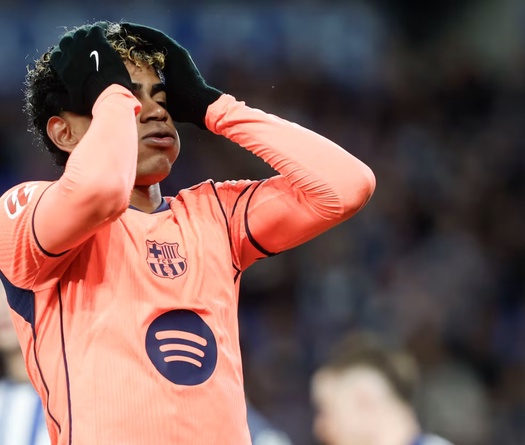 Barcelona hứng chịu cú sốc sau 5 lần đưa bóng trúng khung gỗ