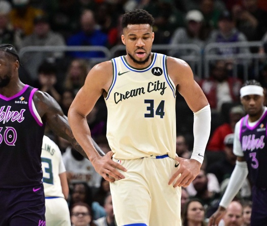 Milwaukee Bucks tuyệt vọng tìm người chia lửa cho Giannis: Sẵn sàng chiêu mộ bất kỳ vị trí nào