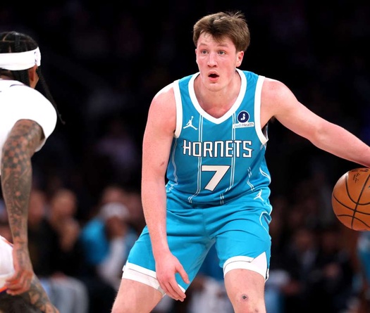 Tân binh Charlotte Hornets viết lại lịch sử: 137 quả 3 điểm chỉ sau 40 trận, tốt hơn cả Stephen Curry
