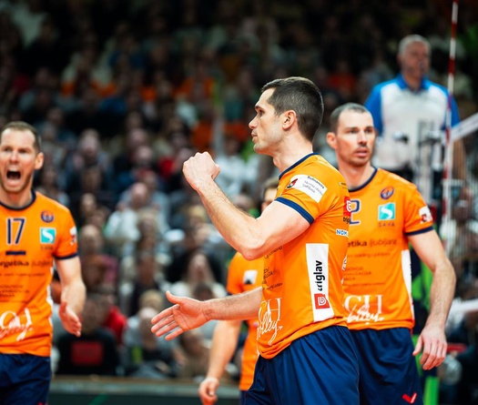 Ljubljana giành chiến thắng đầu tiên tại bảng A CEV Champions League