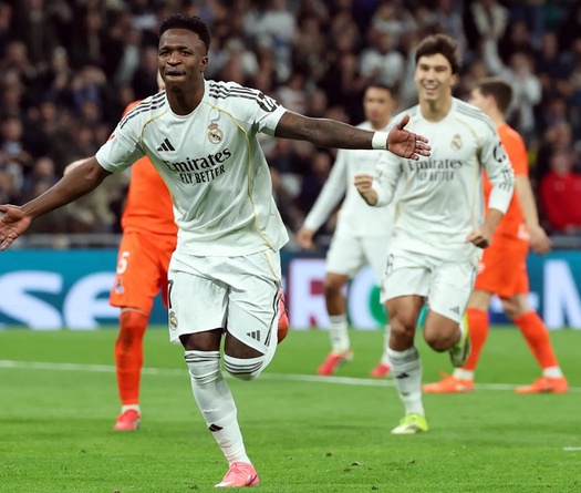 Vinicius lập cú đúp penalty, Real Madrid được hưởng nhiều phạt đền nhất châu Âu