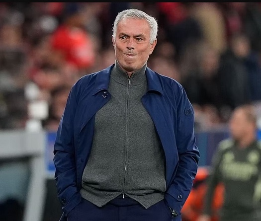 Mourinho với lời nguyền Champions League: 10 năm không thắng ở vòng loại trực tiếp
