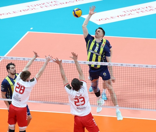 Vòng 22 khép lại với loạt trận áp đảo tại SMS Grup Efeler Ligi Thổ Nhĩ Kỳ