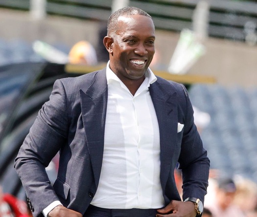 Huyền thoại MU từ chức sau khi từ chối giảm lương vì không giành vé dự World Cup