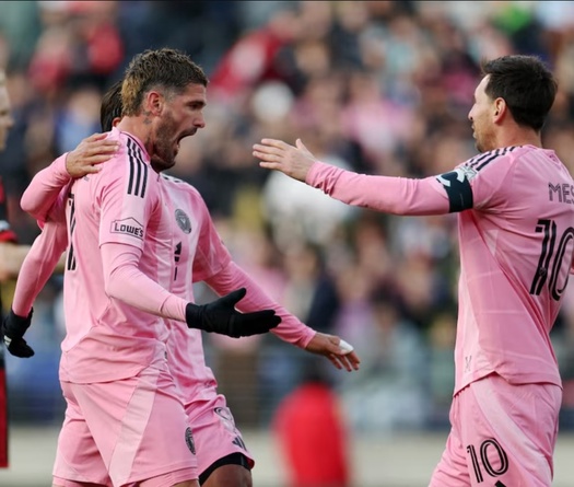 Messi lại ghi bàn giúp Inter Miami thắng trận thứ 2 liên tiếp ở MLS