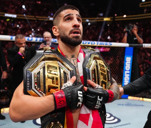 Bom tấn UFC Nhà Trắng: Topuria và Gaethje tranh ngôi vương hạng nhẹ, Pereira săn đai vô địch thứ 3