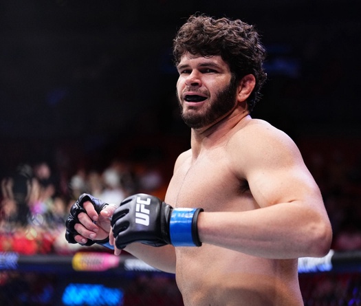 Từng ẵm 1 triệu USD tại PFL, Philipe Lins sẵn sàng ngáng đường Francis Ngannou ở giải đấu mới