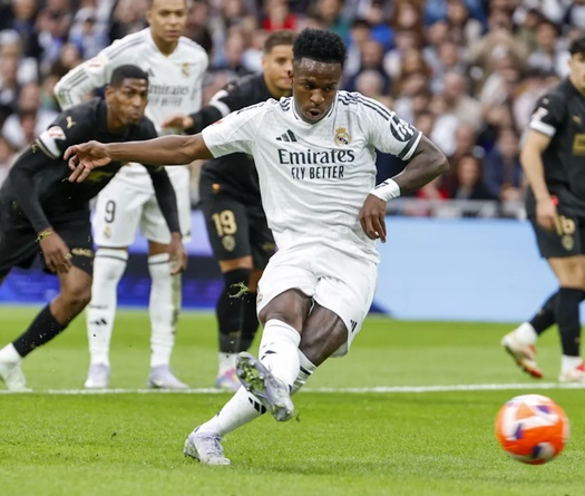 Vinicius là cầu thủ đá phạt đền tệ nhất của Real Madrid trong thế kỷ 21