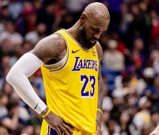 Cột mốc tồi tệ: LeBron James "tịt ngòi" suốt hai hiệp, điều chưa từng thấy từ năm 2010