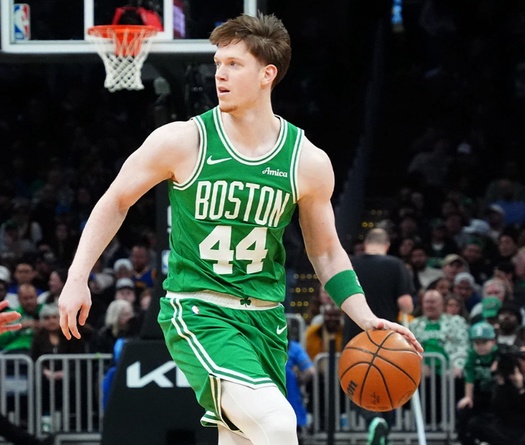 "Chạy sô" 2 trận NBA 1 ngày, chàng lính mới vô danh khắc tên vào lịch sử Boston Celtics