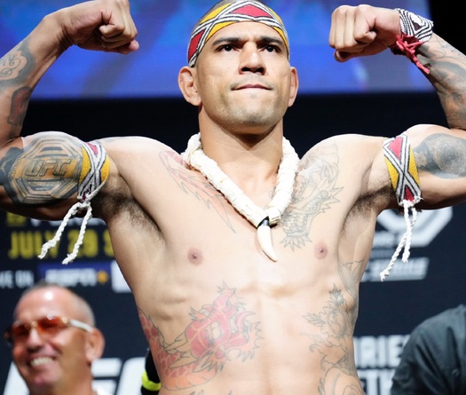Gác lại ân oán triệu đô, Alex Pereira gửi lời động viên chân thành đến Israel Adesanya trước UFC Seattle