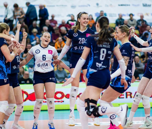 STAL Mielec gây địa chấn, hạ UNI Opole ngay trên sân khách ở tứ kết Tauron Liga