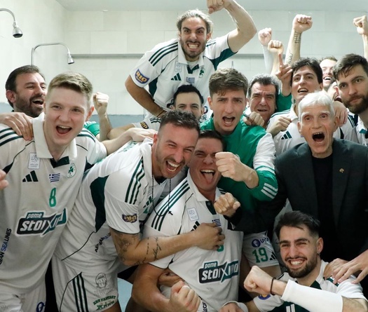 Panathinaikos chỉ cách một trận thắng là vào chung kết Hy Lạp