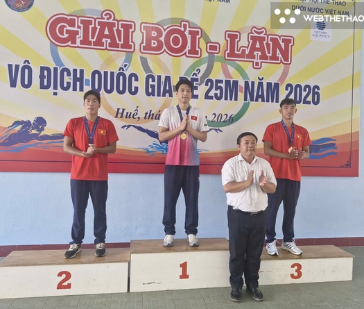 Kình ngư 18 tuổi Trần Văn Nguyễn Quốc hạ hàng loạt đàn anh, giành HCV giải bơi VĐQG bể 25m