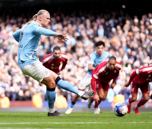 Haaland lập hat-trick, Man City vùi dập Liverpool ở tứ kết FA Cup