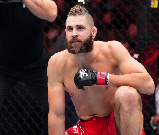 Jiri Prochazka "đập bàn" chốt siêu hợp đồng tranh đai tại UFC 327