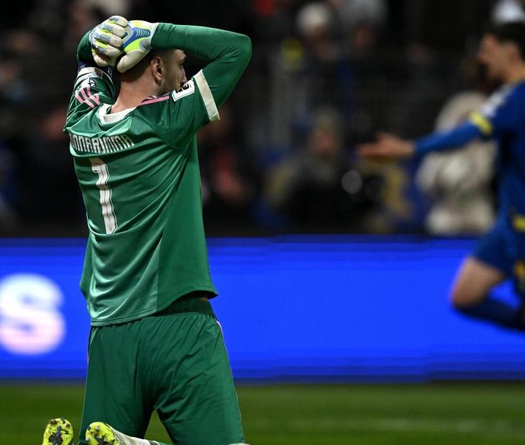 Donnarumma: "Tôi cảm thấy có trách nhiệm, nhưng chưa bao giờ yêu cầu đội tuyển quốc gia một xu nào"