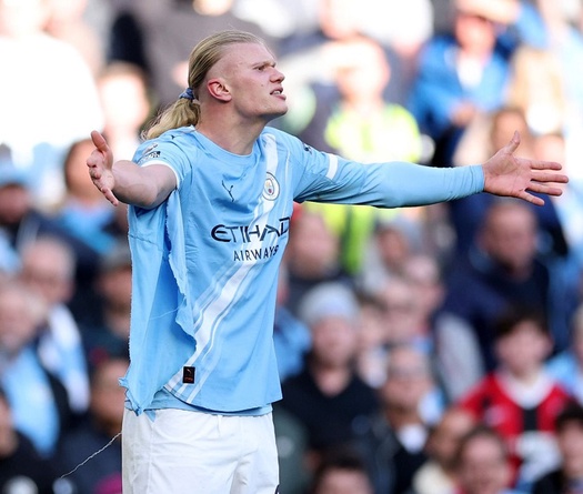 Man City có cơ hội vươn lên dẫn đầu bảng vào thứ Tư tới