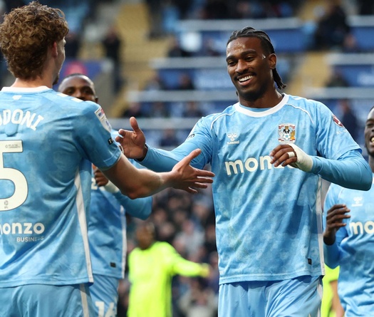 Sau khi lên hạng, Coventry City giành luôn chức vô địch Championship
