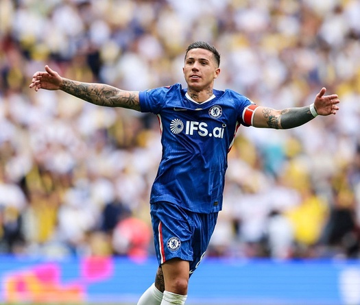 Chelsea chấm dứt chuỗi trận không ghi bàn và lọt vào chung kết FA Cup