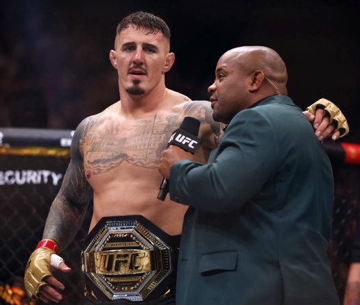 Tom Aspinall gạt phăng tin đồn đánh quyền Anh, một lòng trung thành với UFC