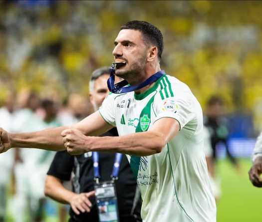Hành động chế nhạo của cầu thủ Al Ahli đối với Al Nassr của Cristiano Ronaldo