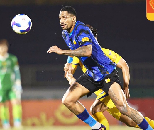 HAGL thắng kịch tính trên sân SLNA, mở toang cửa trụ hạng V.League