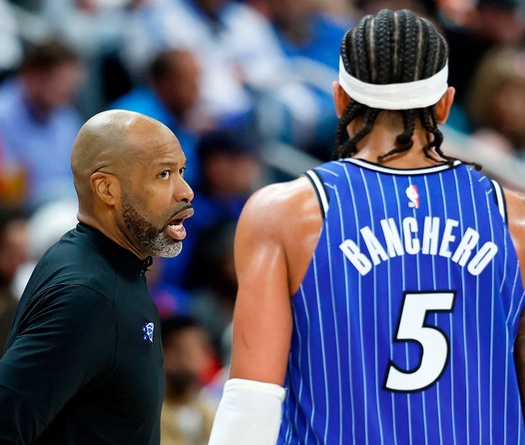 Để thua ngược dù dẫn trước 3-1, HLV Jamahl Mosley trả giá bằng chiếc ghế HLV trưởng tại Orlando Magic