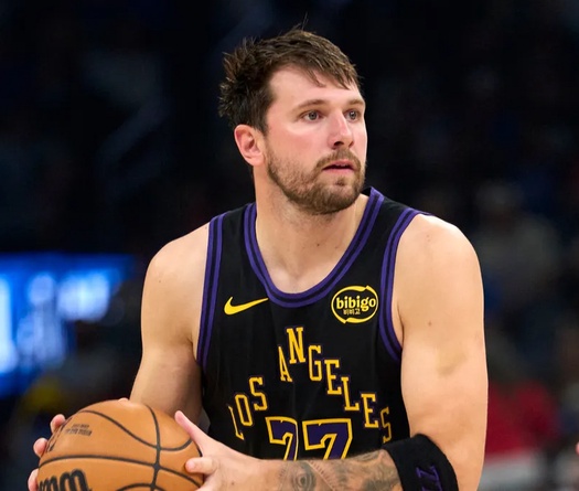 Luka Doncic tiết lộ lý do chọn Tây Ban Nha để điều trị chấn thương gân kheo trước thềm NBA Playoffs