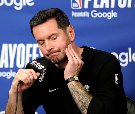 HLV JJ Redick gửi thông điệp đầy cảm xúc sau khi Lakers bị loại khỏi Playoffs