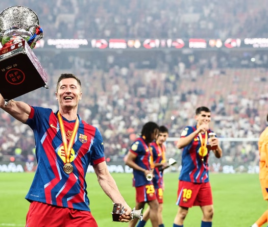 Lewandowski tuyên bố rời Barcelona: "Đã đến lúc bước sang chương mới" 