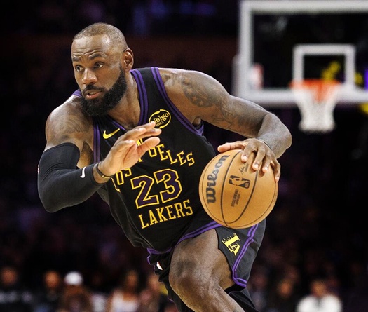 Không vội vã chốt tương lai, LeBron James vạch lộ trình chuyển nhượng kéo dài đến tháng Tám