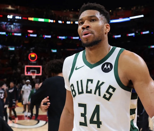 Kích hoạt bom tấn chuyển nhượng NBA khi Giannis Antetokounmpo gia nhập Miami Heat