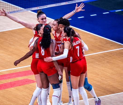 Melissa Vargas bùng nổ, Thổ Nhĩ Kỳ thắng áp đảo Trung Quốc để vào chung kết VNL 2026