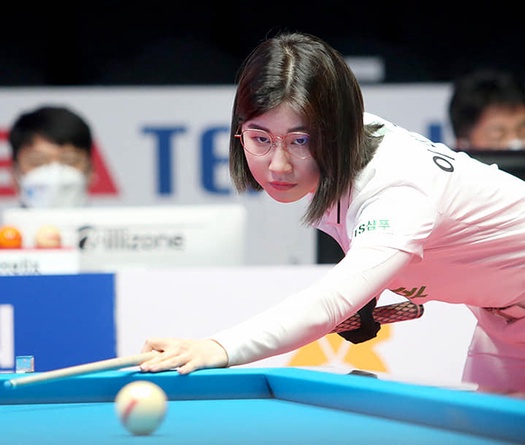 Vẻ đẹp tựa thiên thần của nữ cơ thủ Lee Mi-rae giải PBA Team League