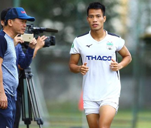 Cựu cầu thủ HAGL bị quên đăng ký dự V.League vẫn nhận lương đầy đủ