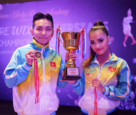 “Cặp đôi Vàng” Chí Anh với Khánh Thi và ngã rẽ mới đặc biệt của dancesport Việt Nam