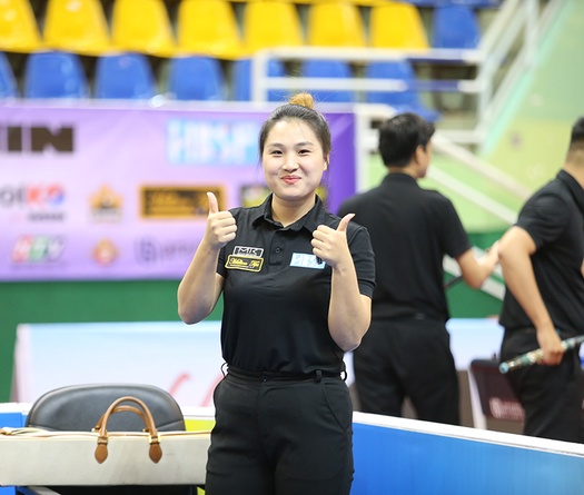 Billiards Carom 3 băng HBSF năm 2023: Lương Thị Thơm thắng Yến Nhi, sớm xuất hiện lượt cơ 14 điểm