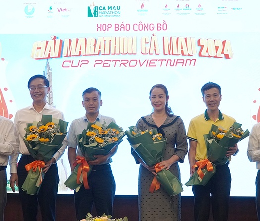 Giải Marathon - Cà Mau 2024 Cúp PETROVIETNAM tiếp tục khẳng định vị thế "điểm hẹn" của dân chạy
