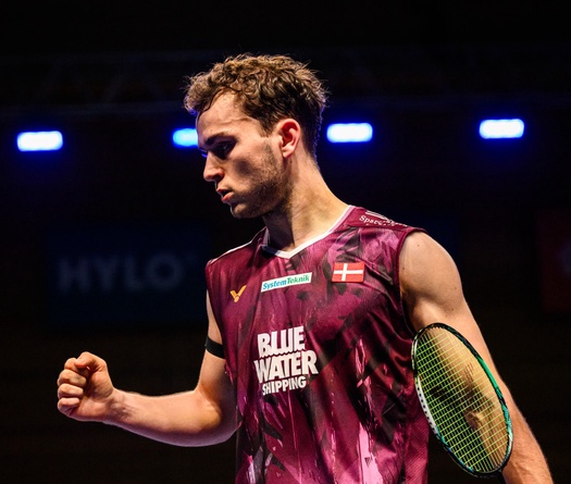 Giải cầu lông HYLO Open 2025: Magnus Johannesen trở lại với nụ cười rạng rỡ