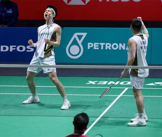 Aaron-Wooi Yik vững vàng trở thành cặp đôi cuối cùng của cầu lông Malaysia lọt vào bán kết giải đấu trên sân nhà