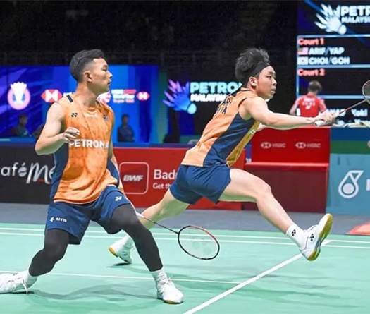 Cặp Roy King-Arif có thể vượt qua đôi chuyên nghiệp Sze Fei-Izzuddin để giành suất tham dự giải cầu lông Thomas Cup
