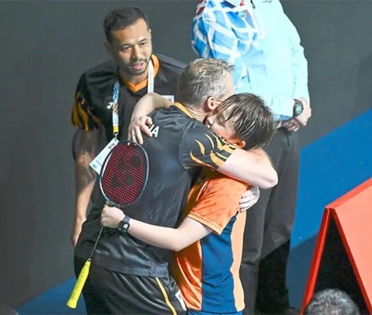 "Lột xác" đơn nữ cầu lông Malaysia: Khi HLV Iskandar dùng tinh thần chiến binh để giải bài toán "mắt xích yếu nhất"