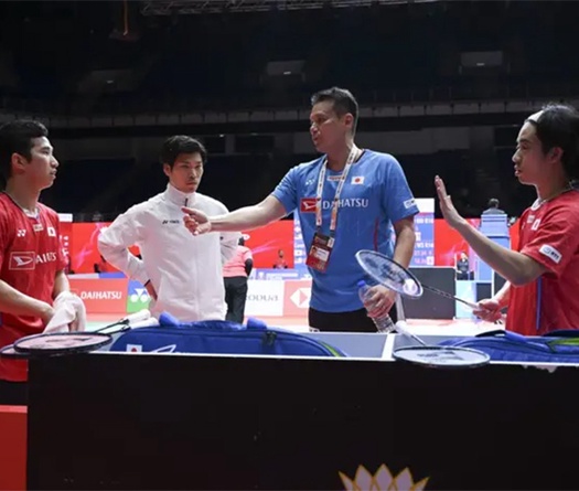 Huấn luyện viên Wan Wah thúc đẩy sự trỗi dậy của cầu lông Nhật Bản nhưng Aaron-Wooi Yik quyết tâm chặn đứng đà tiến này