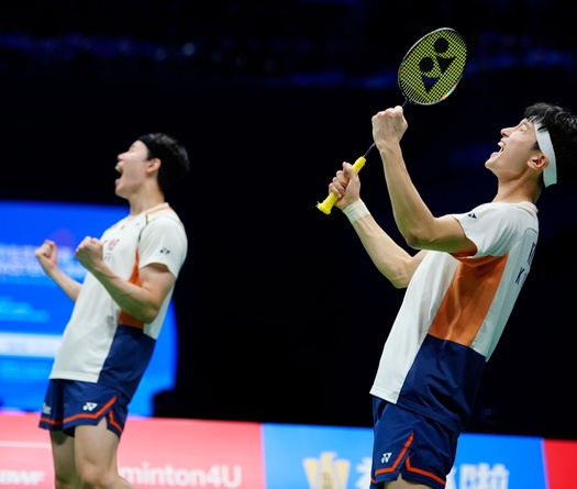 Vô địch giải cầu lông China Masters 2025, đôi nam Kim Won Ho / Seo Seung Jae thể hiện sức mạnh áp đảo