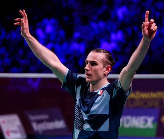 Giải mã cú đúp vô địch của cầu lông Pháp tại Orleans Masters 2026: Khi điểm tựa tâm lý và gia đình trở thành "vũ khí"