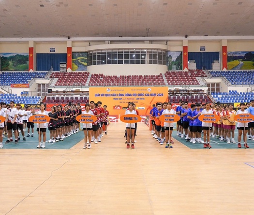 Nguyễn Thùy Linh chưa "gánh team", Đồng Nai ngược dòng thắng TPHCM ở giải Vô địch Cầu lông Đồng đội Quốc gia năm 2025
