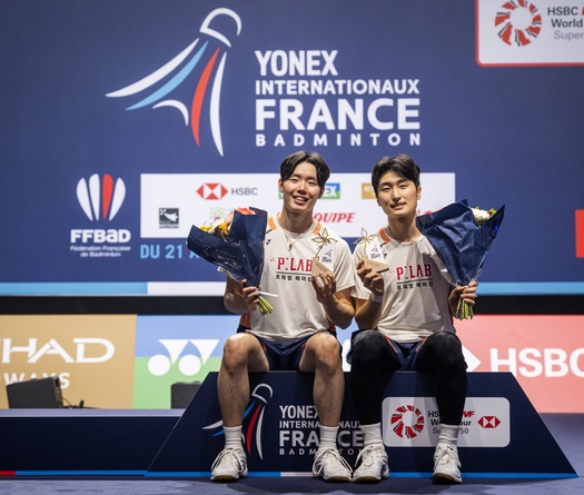Kim Won Ho / Seo Seung Jae lội ngược dòng giành chức vô địch cầu lông Pháp Mở rộng 2025, sánh ngang kỷ lục đôi nam huyền thoại